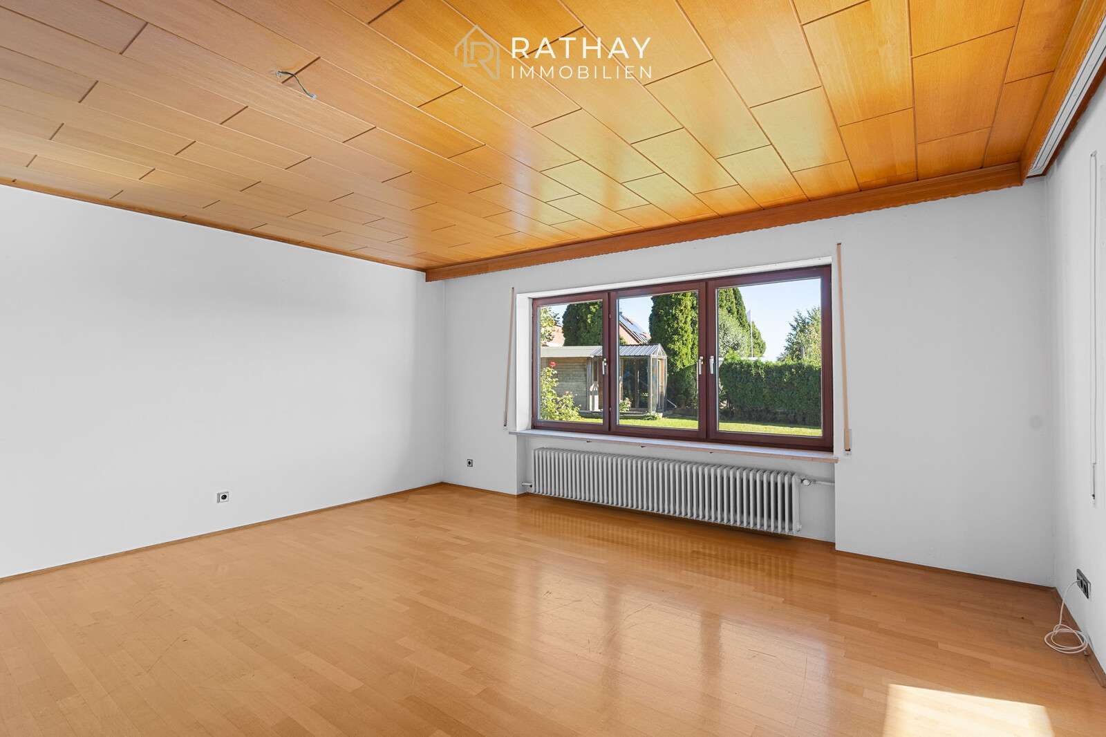 Immobilie in Schierling - Sanierungsobjekt für Macher! - Großes Einfamilienhaus in Traumlage von Schierling - Bild 3