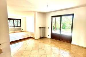 Großzügiges Einfamilienhaus in toller Lage mit Garten, Terrasse und viel Privatsphäre – Die vollständige Adresse der Immobilie erhältst du vom Anbieter., 96450 Mitte, Coburg – Vorschaubild 5
