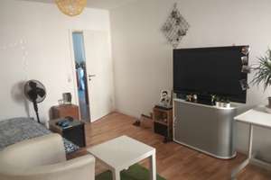 Neckarblick! Liebevoll sanierte Etagenwohnung mit tollem Neckarblick und zwei Balkonen! – Die vollständige Adresse der Immobilie erhältst du vom Anbieter., 68169 Neckarstadt-West, Mannheim – Vorschaubild 2