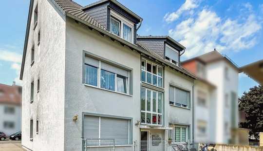 Bild von Zwei Gebäude auf einem großen Grundstück mit ca. 1.029 m² vermietbarer Fläche - Frankfurt am Main
