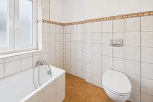 Ihre Kapitalanlage mit Charme – vermietete 2-Zimmer-Wohnung in Hornberg – Die vollständige Adresse der Immobilie erhältst du vom Anbieter., 78132 Hornberg – Vorschaubild 4