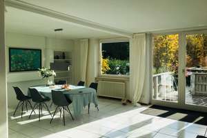 VOLLMÖBLIERTE Bungalow-Hälfte mit Garten in ruhiger Waldrandlage - optional +238m2 für Büro/Praxis – Graf-Stauffenberg-Ring 36, 38444 Detmerode, Wolfsburg – Vorschaubild 2