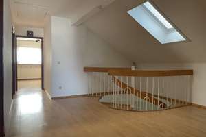 Wo Familienglück zuhause ist - ein Haus mit außergewöhnlichem Potenzial – Die vollständige Adresse der Immobilie erhältst du vom Anbieter., 65205 Nordenstadt, Wiesbaden – Vorschaubild 14