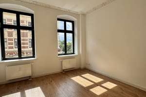 Hochwertige Ausstattung am Hassel. Bei Bedarf mit PKW-Stellplatz. – 39104 Altstadt, Magdeburg – Vorschaubild 2
