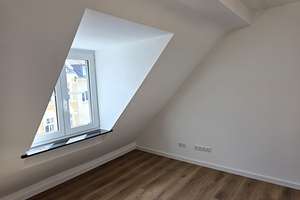 Kessenich , 2 Zimmer + große Küche !  Komplett saniert und bezugsbereit ! – Karthäuserplatz 13-15, 53129 Kessenich, Bonn – Vorschaubild 9