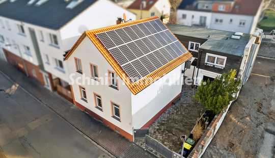 Bild von Einfamilienhaus & Hinterhaus. Garage + Hof. In F-Schwanheim
