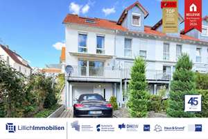 Mehr Platz für die Familie – Reihenendhaus mit Süd-Balkon und ausgebautem Dachgeschoss