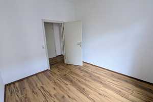 Einzigartige 3-Zimmerwohnung in zentraler Lage – Chemnitz – Vorschaubild 2