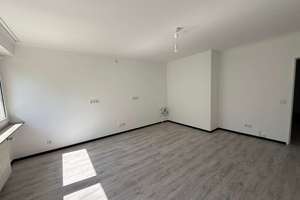 Großzügige 3 Zi.-Whg., Wohnküche, 2 Bäder, mit guten Anbindungsmöglichkeiten – Hasengartenstraße 15, 65189 Südost, Wiesbaden – Vorschaubild 4