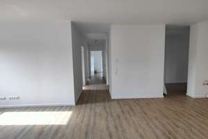 47121/43 Exklusive 5-Zimmer-Neubauwohnung mit großer Terrasse mit Gartenanteil in Düsseldorf-Rath! – Am Gatherhof 49B, 40472 Rath, Düsseldorf – Vorschaubild 4