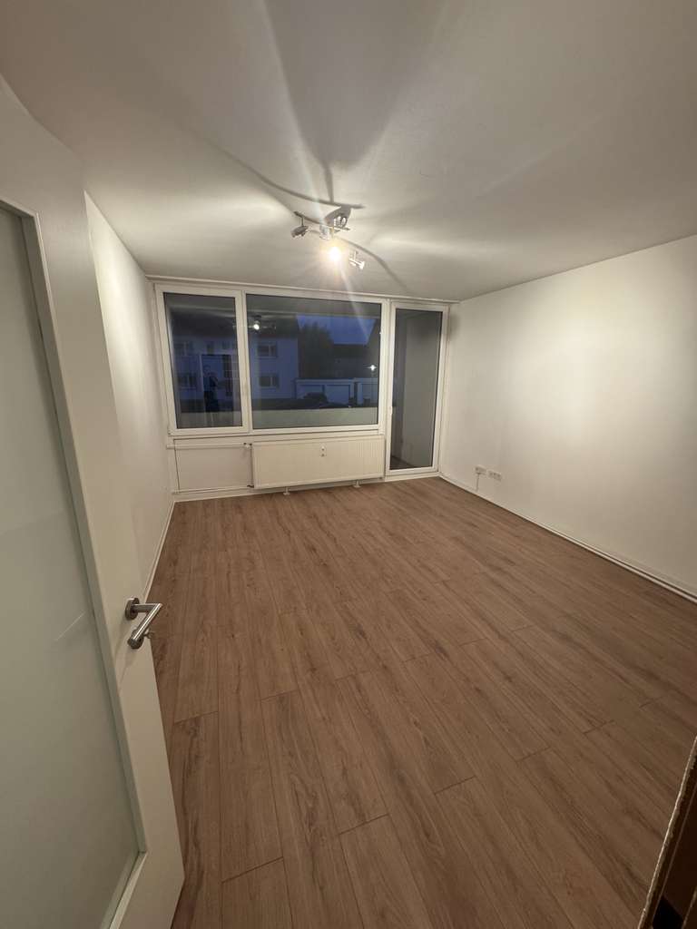 Vermietete 1 Zimmer Wohnung mit Balkon in Rosdorf Göttingen - renoviert
