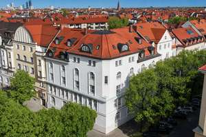 Imposante Großzügigkeit. Residenz in herrschaftlichem Stadtpalais.
