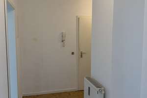 Von Privat - Frisch renovierte sehr helle 2,5-Zimmer Wohnung mit Balkon im 2. OG in Bochum-Stiepel – Die vollständige Adresse der Immobilie erhältst du vom Anbieter., 44797 Stiepel, Bochum – Vorschaubild 5