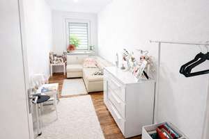 Großzügige 4-Zimmer-Wohnung mit Balkon in Neu-Hohenschönhausen – Die vollständige Adresse der Immobilie erhältst du vom Anbieter., 13057 Neu-Hohenschönhausen, Berlin – Vorschaubild 9