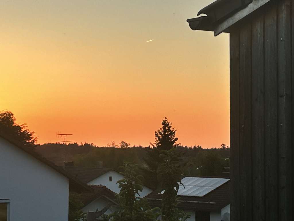 Immobilie in Egmating - Kernsanierte Villa im Bauhaus-Stil mit Einliegerwohnung und erschlossenem Baugrundstück - Bild 0