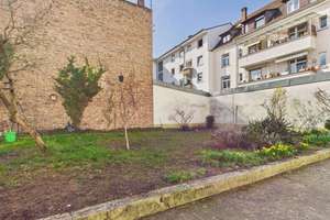 Stilvolle 4-Zimmer-Altbauwohnung mit zwei Balkonen, Aufzug und außergewöhnlichem Raumgefühl – Die vollständige Adresse der Immobilie erhältst du vom Anbieter., 76185 Weststadt, Karlsruhe – Vorschaubild 35