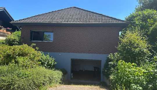 Bild von Schönes Einfamilienhaus mit Einliegerwohnung