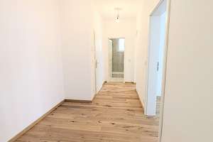 *Schöne 3-Zi.-Obergeschoss-Wohnung ruhiger Lage von Bad Cannstatt. Erstbezug nach Modernisierung* – Kissinger Straße 68, 70372 Seelberg, Stuttgart – Vorschaubild 7