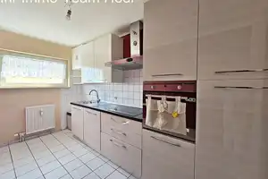 "Helle 4-Zimmer-Eigentumswohnung mit Süd-West-Balkon & Garage - ideal für Familien oder als – Reutlingen (Kreis) – Vorschaubild 6