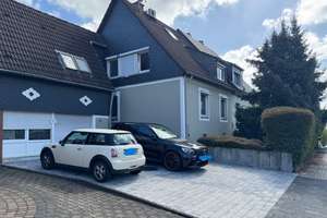 Mehrfamilienhaus mit viel Raum für Ideen in gefragter Lage von Mülheim-Saarn – Die vollständige Adresse der Immobilie erhältst du vom Anbieter., 45481 Saarn, Mülheim an der Ruhr – Vorschaubild 1