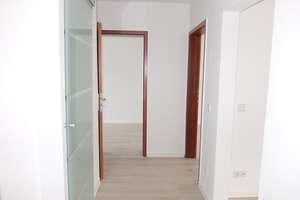 FAMILIEN-Wohnung 5 Zimmer - bequem im Erdgeschoss auf 122 qm – Carl-von-Ossietzky-Straße 117, 9127 Gablenz, Chemnitz – Vorschaubild 2