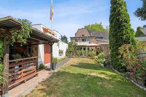 Vielseitiges Familien-Eckhaus mit Garten und Doppelgarage – Die vollständige Adresse der Immobilie erhältst du vom Anbieter., 40468 Unterrath, Düsseldorf – Vorschaubild 6