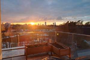 2-Zimmer-Penthouse-Wohnung mit EBK & Sonnenuntergangsgarantie – Die vollständige Adresse der Immobilie erhältst du vom Anbieter., 90471 Langwasser Nordost, Nürnberg – Vorschaubild 1