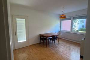 Viel Platz für den Alltag in dieser 5-Zimmer-Wohnung in München mit Tiefgarage  – Allgäuer Straße 106, 81475 Fürstenried-West, München – Vorschaubild 19