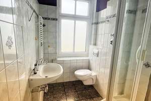 Charmantes Altbau-Juwel im Herzen von Berlin: Großzügige 4-Zimmer-Wohnung in begehrter Lage – Die vollständige Adresse der Immobilie erhältst du vom Anbieter., 10717 Wilmersdorf, Berlin – Vorschaubild 13