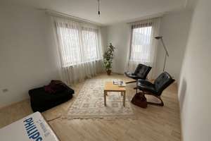 Zentral wohnen mit vielseitigen Möglichkeiten – Gepflegtes Mehrfamilienhaus mit Garten und Stellplät – Die vollständige Adresse der Immobilie erhältst du vom Anbieter., 78136 Schonach im Schwarzwald – Vorschaubild 5