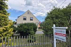 Doppelhaushälfte in ruhiger Siedlungslage – Erzgebirgskreis – Vorschaubild 1