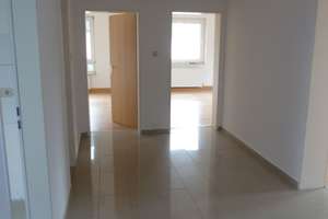3,5 Raum Wohnung mit 91m² in zentraler Wohnlage. Große Räume. WG geeignet. – Martin-Luther-Straße 58, 45145 Holsterhausen, Essen – Vorschaubild 1