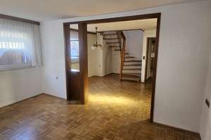 Wohnen mit Charakter: Vier-Zimmer-Wohnung in Wiesbaden-Biebrich – Sackgasse 8, 65203 Biebrich, Wiesbaden – Vorschaubild 11