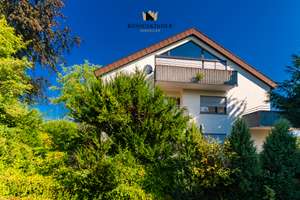 Attraktives Vierfamilienhaus mit modernisiertem Wohnkomfort und flexiblen Nutzungsmöglichkeiten – Die vollständige Adresse der Immobilie erhältst du vom Anbieter., 70567 Möhringen-Süd, Stuttgart – Vorschaubild 2
