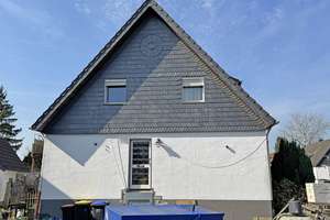 Doppelhaushälfte mit genehmigtem Umbaukonzept und großem Entwicklungspotenzial in Voerde! – Die vollständige Adresse der Immobilie erhältst du vom Anbieter., 46562 Voerde (Niederrhein) – Vorschaubild 2
