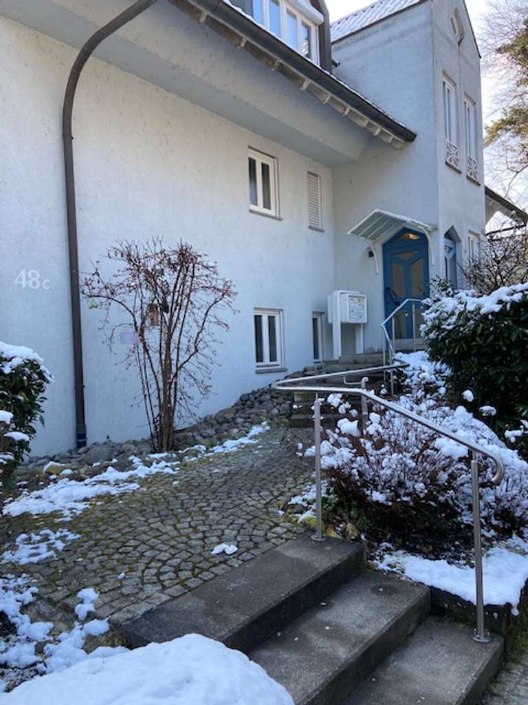 Provisionsfrei. Helle, zentralgelegene 3 Zimmer Wohnung