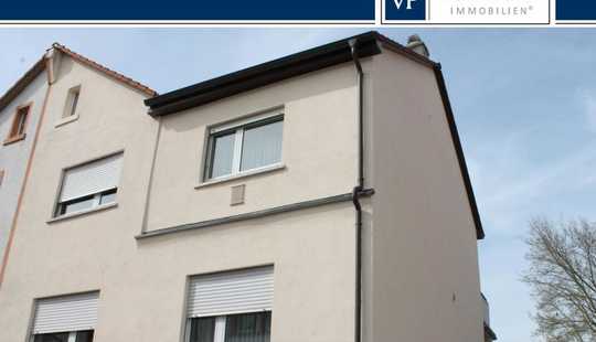 Bild von Gepflegtes 2 Familienhaus mit Einliegerwohnung  - zentral in Obertshausen