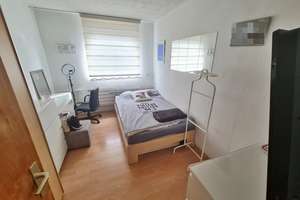 Helle 4-Zimmer-Wohnung mit Loggia im Hochhaus – gepflegte Lage in Leverkusen-Wiesdorf – Die vollständige Adresse der Immobilie erhältst du vom Anbieter., 51373 Wiesdorf, Leverkusen – Vorschaubild 7
