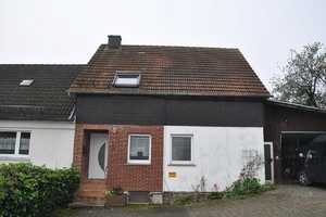 449 - Mehrfamilienhaus (4 WE) mit großem Grundstück und vielseitigem Potenzial in Gummersbach – Rosenstraße 1X, 51647 Oberbergischer Kreis – Vorschaubild 3