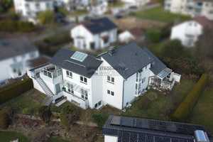 Großes Einfamilienhaus mit Garten und barrierefreier Einliegerwohnung – Ennepe-Ruhr-Kreis – Vorschaubild 1