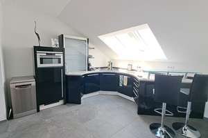 Exklusive Dachgeschosswohnung mit Balkon, Kaminofen und Wohlfühlambiente – Die vollständige Adresse der Immobilie erhältst du vom Anbieter., 63739 Stadtmitte, Aschaffenburg – Vorschaubild 4