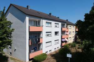 Charmante 3,5-Zimmer-Wohnung mit guter Aufteilung, Balkon, Einbauküche und zwei Stellplätzen – Die vollständige Adresse der Immobilie erhältst du vom Anbieter., 74399 Walheim – Vorschaubild 1