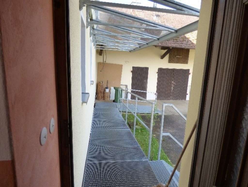 Immobilie in Pollenfeld - Ruhig gelegenes, gepflegtes EFH mit viel Platz und guter Lage - Bild 2