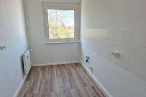 Sanierte 3-Raumwohnung im Erdgeschoss mit Keller in Leipzig-Thekla – Stollberger Straße 3, 4349 Thekla, Leipzig – Vorschaubild 6