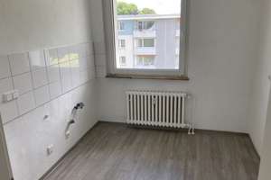 Hier hat jeder Platz: günstig geschnittene 3 - Zi.-Wohnung mit Ausblick ins Grüne – Weitmarer Str. 149, 44795 Weitmar-Mitte, Bochum – Vorschaubild 9