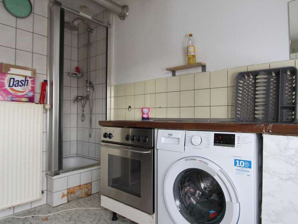 Küche mit Dusche, Wohnung DG