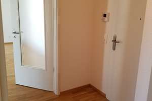 Sonnengeküsst wohnen: 2 Zimmer Wohnung mit West-Balkon *BELA direkt vom Vermieter* – Fleischmannstraße 15, 73728 Innenstadt, Esslingen am Neckar – Vorschaubild 2