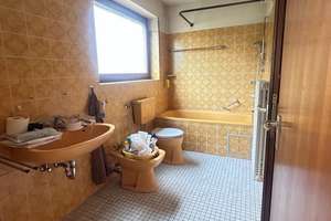 Reihenhaus 157 m²/ Wohnfläche, in Frankfurt-Niederrad mit Garten, Terrasse, Balkon, Loggia, Kamin – 60528 Niederrad, Frankfurt am Main – Vorschaubild 18