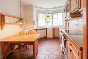 Seltene Terrassenwohnung. 2-Zimmer. 64m² mit Tiefgaragenstellplatz. Ruhige Lage. Barrierearm. – 40470 Rath, Düsseldorf – Vorschaubild 11