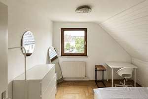 Helles, möbliertes 16 m² WG-Zimmer in Stuttgart-Vaihingen – Nähe Uni & HdM – Häfnerstraße 2, 70563 Heerstraße, Stuttgart – Vorschaubild 4